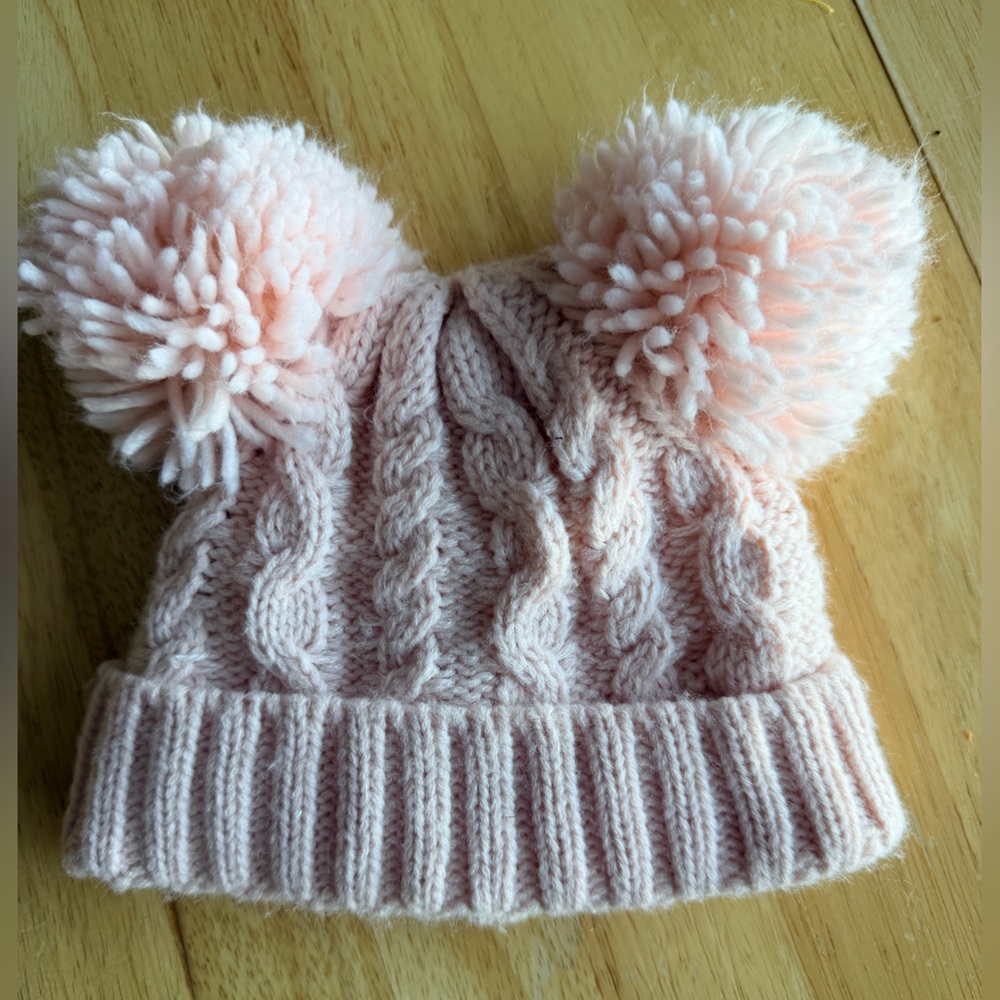 5/$35 Laura Ashley Baby Pink Cable Knit Pom Pom Beanie Hat 12–24 Months